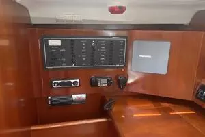 2004 Beneteau 473 thumbnail 32