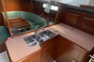 2004 Beneteau 473 thumbnail 22