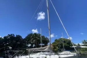 2004 Beneteau 473 thumbnail 2