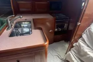2004 Beneteau 473 thumbnail 23