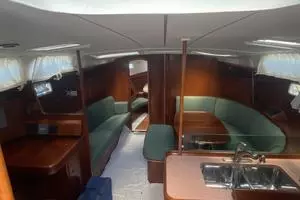 2004 Beneteau 473 thumbnail 21