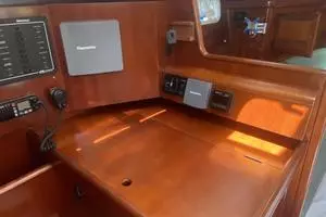 2004 Beneteau 473 thumbnail 33