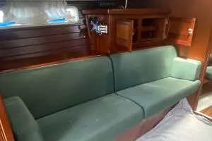 2004 Beneteau 473 thumbnail 37