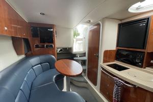 RUFF N IT 28ft Four Winns Yacht For Sale