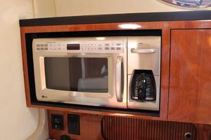 Photo 3399872 for 2006 Sea Ray 340 Sundancer  