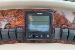 Photo 3400043 for 2002 Sea Ray 340 Sundancer Chai Seas II 