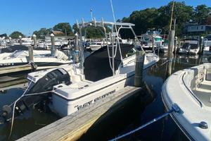 Photo 3401727 for 2011 Trophy 2102 Walkaround  