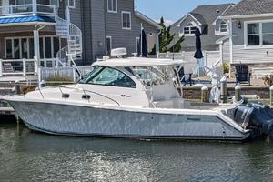 Photo 3413505 for 2018 Pursuit 385 Offshore  