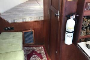Two Seas 27ft Island Packet Yacht For Sale
