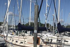 Two Seas 27ft Island Packet Yacht For Sale