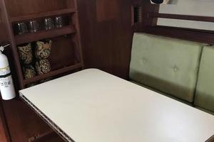 Two Seas 27ft Island Packet Yacht For Sale