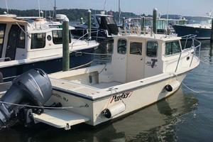 Photo 3416456 for 2005 Parker 2320 SL  