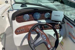 Photo 3710463 for 2008 Sea Ray 240 Sundeck  