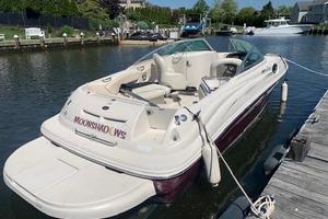 Photo 3710456 for 2008 Sea Ray 240 Sundeck  