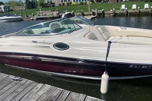 Photo 3710457 for 2008 Sea Ray 240 Sundeck  