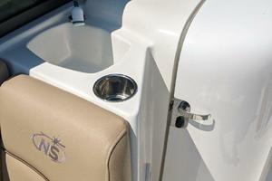 Photo 3425245 for 2019 NauticStar 223 DC  