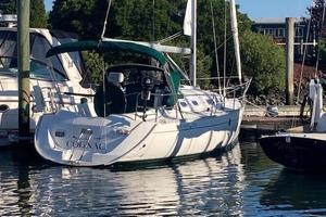 Cognac 30ft Beneteau Yacht For Sale