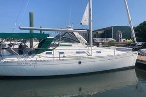 Cognac 30ft Beneteau Yacht For Sale