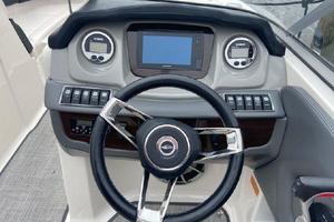 Photo 3432918 for 2016 Chaparral 250 Suncoast  