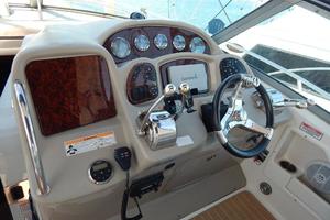 Free Reins 32ft Sea Ray Yacht For Sale