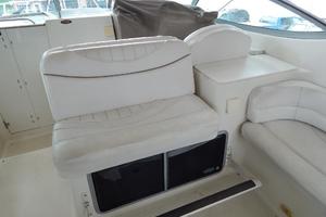 33ft Maxum Yacht For Sale