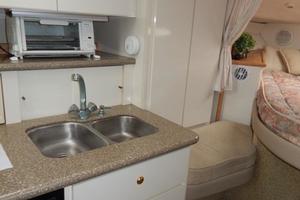 33ft Maxum Yacht For Sale