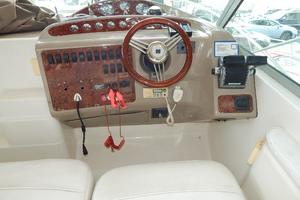 33ft Maxum Yacht For Sale