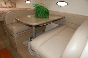 33ft Maxum Yacht For Sale