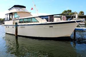 43ft Hatteras Yacht For Sale