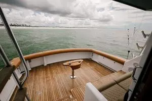 2007 64 Viking CNV Evil Eyes Cockpit (3)