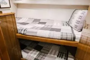 2007 64 Viking CNV Evil Eyes Starboard Bunkroom (2)