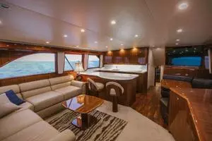 2007 64 Viking CNV Evil Eyes Salon (3)