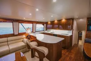 2007 64 Viking CNV Evil Eyes Salon (1)