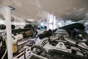 2007 64 Viking CNV Evil Eyes Engine Room (1)