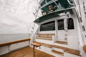 2007 64 Viking CNV Evil Eyes Cockpit (2)