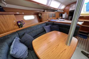 Work of Art 36ft Hunter Yacht For Sale