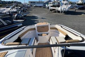 Photo 3449939 for 2021 Yamaha Boats 252SD  