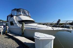 Photo 3450852 for 1998 Silverton 372 Motor Yacht  