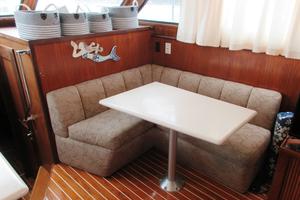 NEPTUNE S RIDE 43ft Hatteras Yacht For Sale