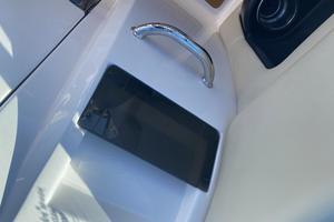 Photo 3461126 for 2010 Regal 2500 Bowrider  