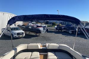 Photo 3461123 for 2010 Regal 2500 Bowrider  