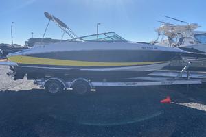 Photo 3461109 for 2010 Regal 2500 Bowrider  