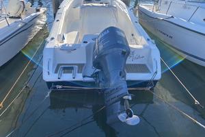 Photo 3464432 for 2011 Sea Hunt Triton 220  