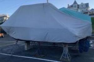 Photo 3464437 for 2011 Sea Hunt Triton 220  