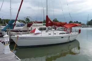 1999 Catalina 36 MK II thumbnail 3