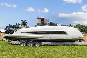2023 Astondoa 377 Coupe Outboard thumbnail 5
