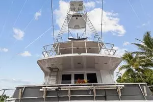 1998 Hatteras 82 Convertible thumbnail 14