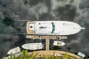 1998 Hatteras 82 Convertible thumbnail 9