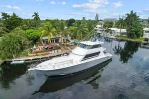 1998 Hatteras 82 Convertible thumbnail 6