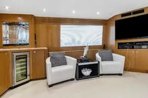 1998 Hatteras 82 Convertible thumbnail 40